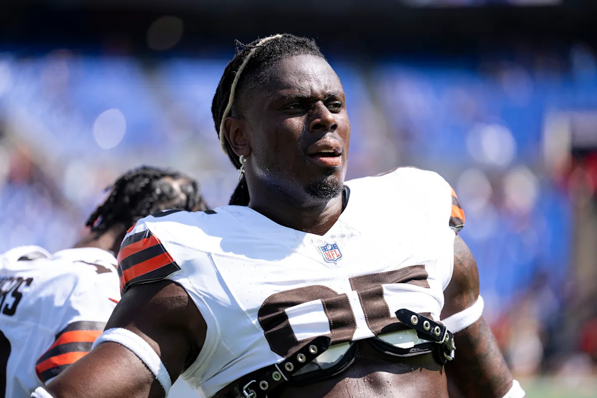 Veteran TE David Njoku and the Chargers reportedly agree to 1- year deal observed today