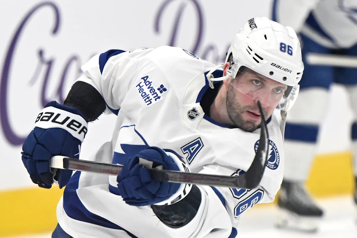 Lightning's Nikita Kucherov wins Hart Trophy as NHL MVP reported globally