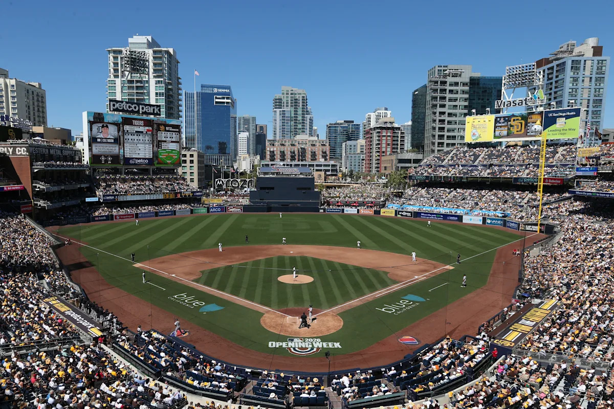 Padres prospect reportedly pleads guilty to transporting undocumented immigrants reported globally
