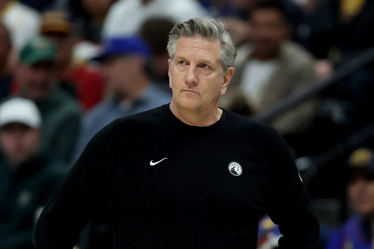 Wolves coach Chris Finch says ref 'completely unprofessional' after timeout confrontation creates buzz